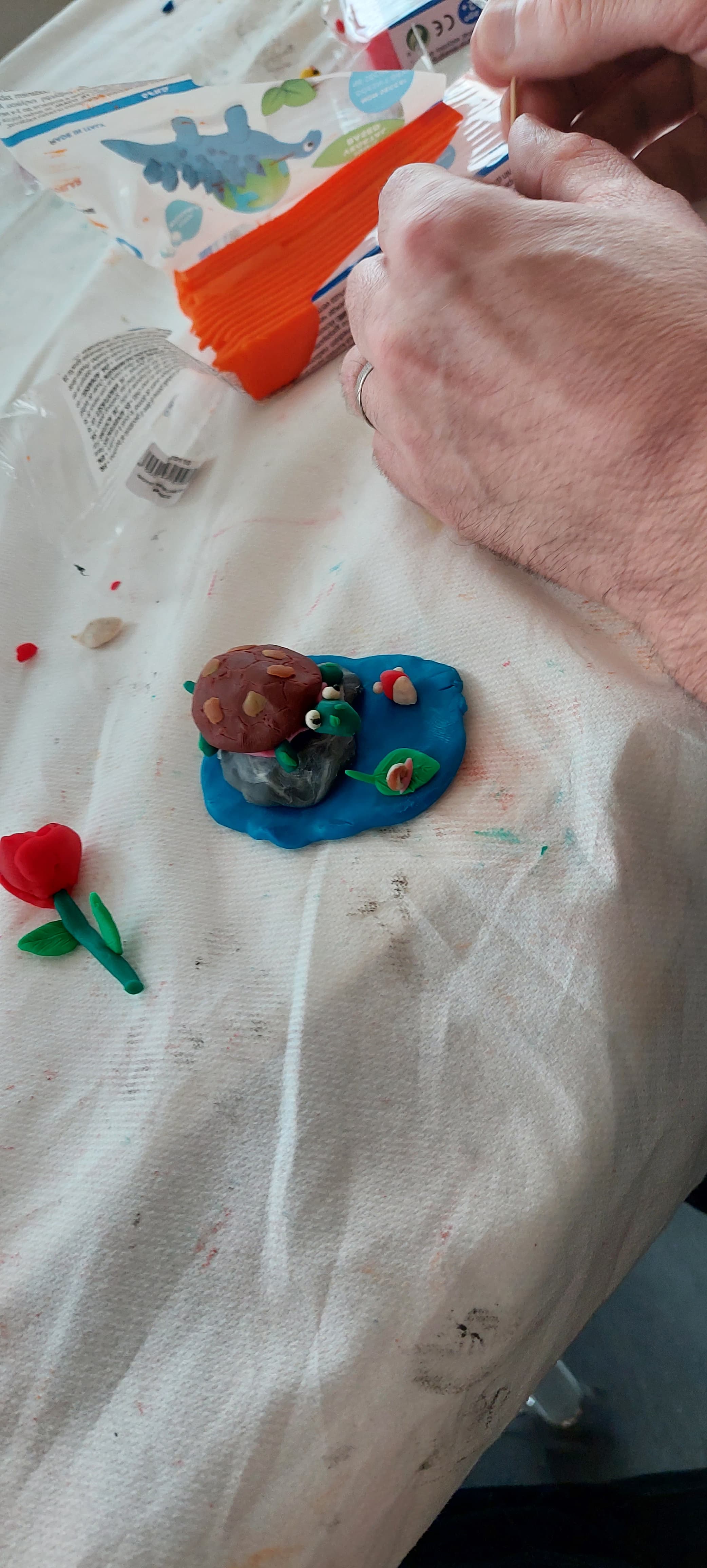 Live performance by Daniel Virgüez