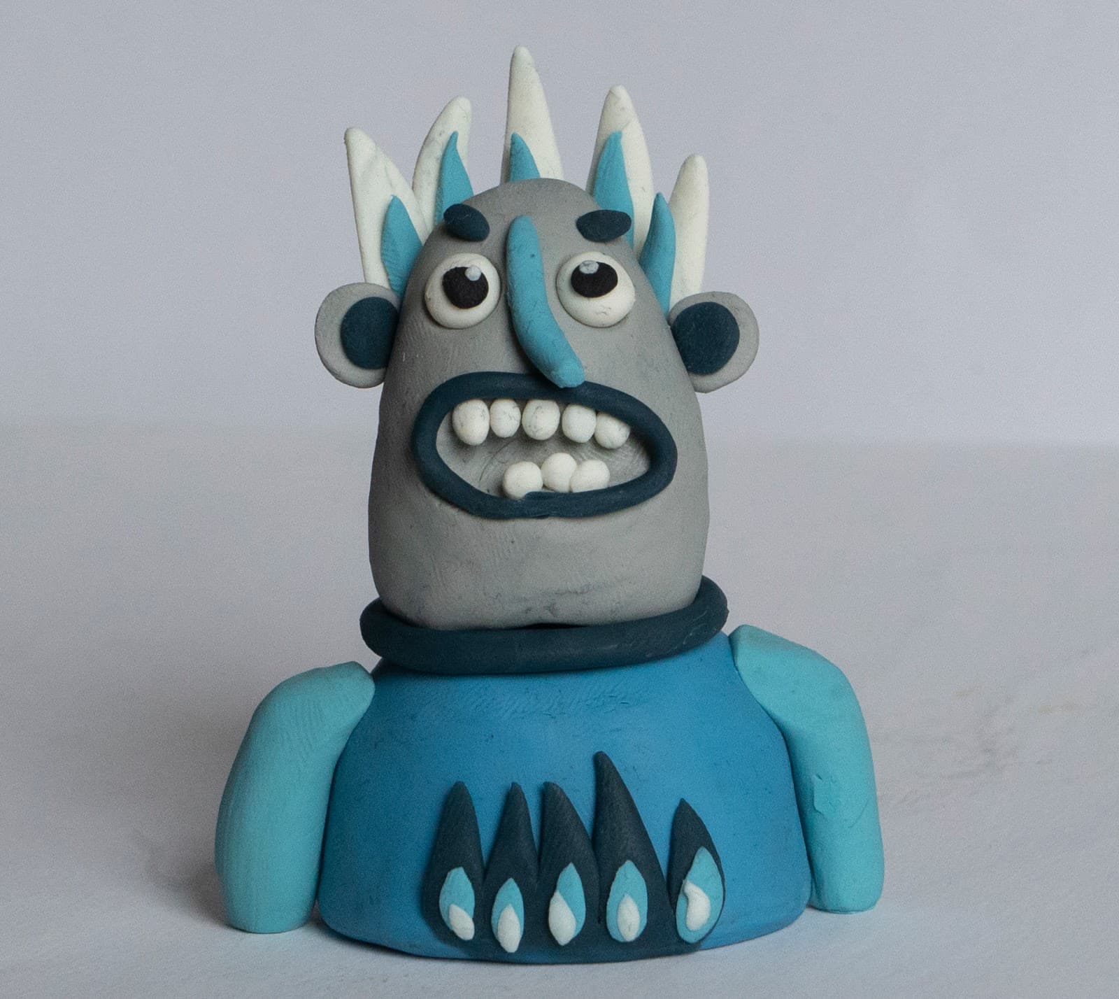 Personnage en pâte à modeler